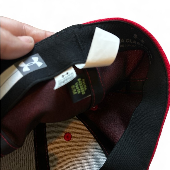 Youth s/m Under Armour Cap - Picture 3 of 3